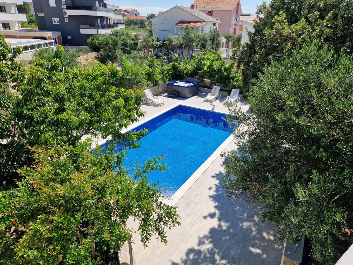 Pool Apartments Knezevic نوفاليا المظهر الخارجي الصورة