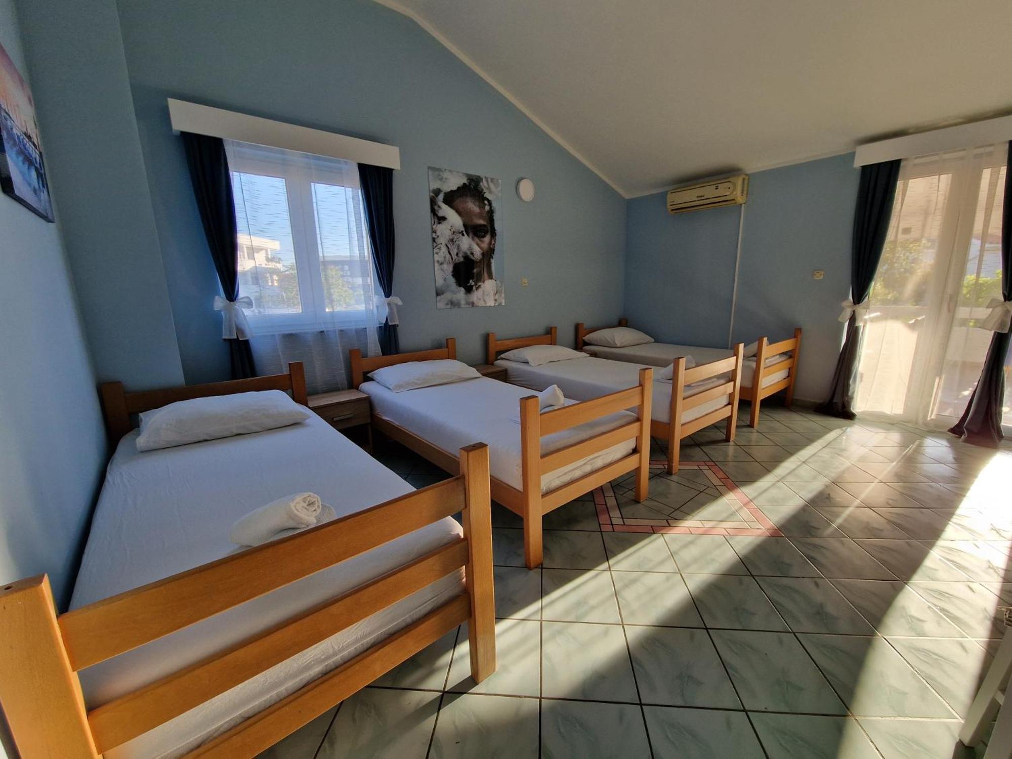 Pool Apartments Knezevic نوفاليا المظهر الخارجي الصورة
