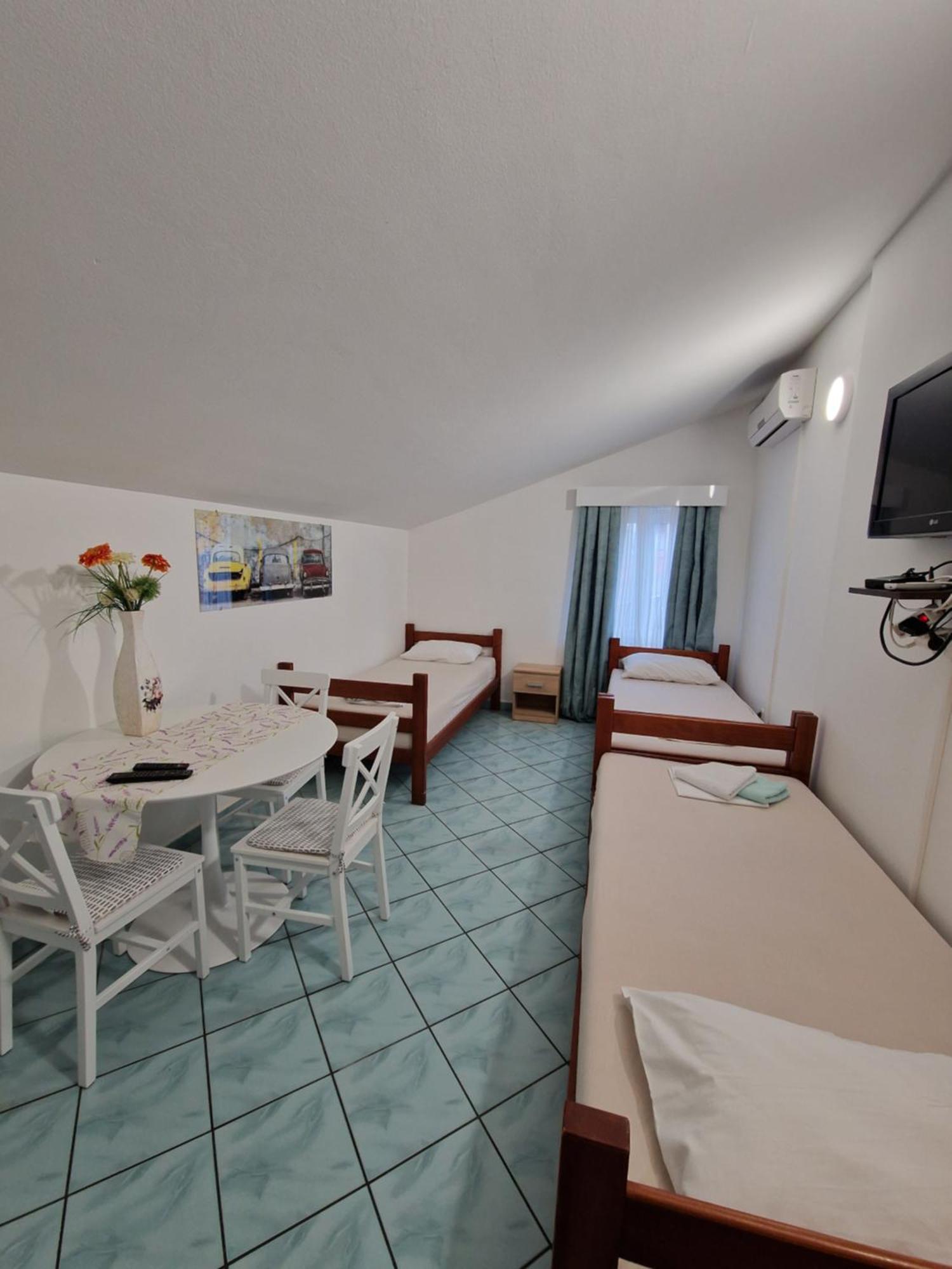 Pool Apartments Knezevic نوفاليا المظهر الخارجي الصورة